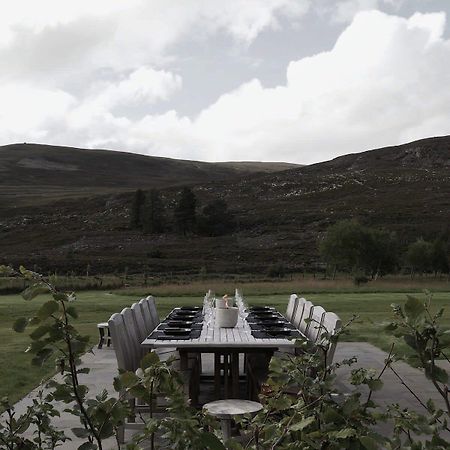 Huswell - Gairnshiel Lodge - Unique & Exclusive Lodge Next To The Castle Ballater Exteriér fotografie
